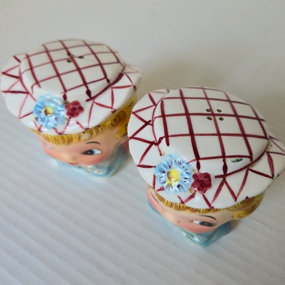 Vintage Lefton Miss Dainty 7028 Japan Boy Girl Head Salt Pepper Shakers Kitsch - Picture 4 of 6
